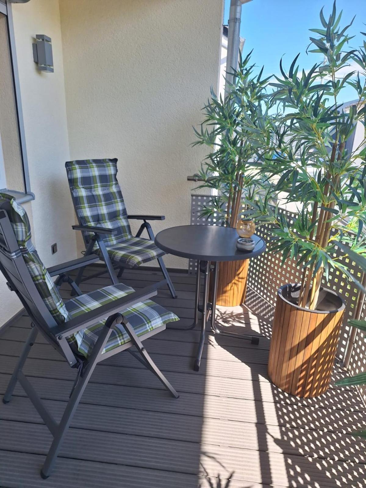 Modern & Gemuetlich Xl Apartment Linden  Exterior foto